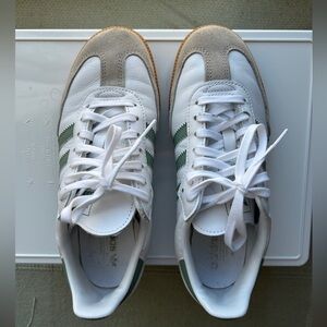 Adidas Sambas- Big Kid’s